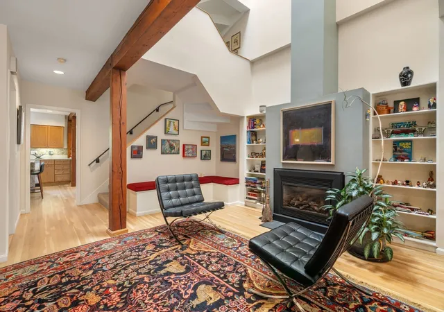 Photo 4 of Condo for sale at 563 Boylston St #563, Brookline, MA 02445 | MLS# 73573463 | Listing updated on 2026-09-12