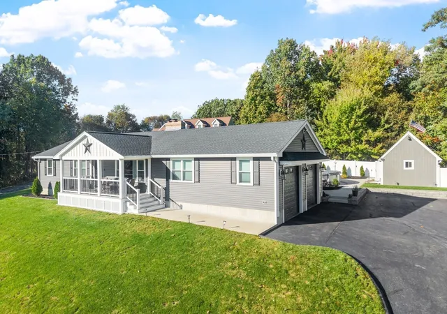 Photo 2 of Single family home for sale at 4 Nutting Dr, Leominster, MA 01453 | MLS# 73588436 | Listing updated on 2026-10-16
