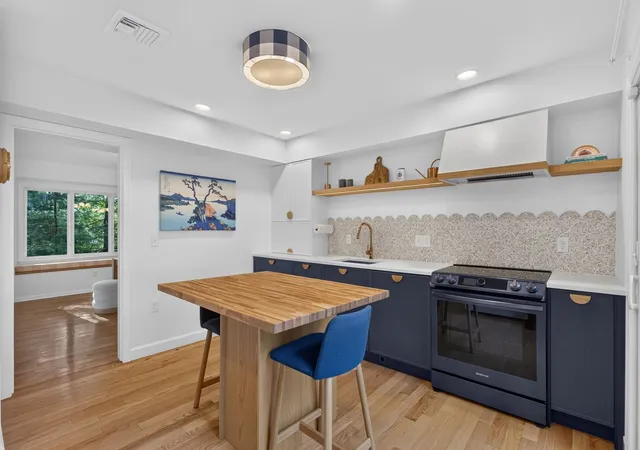 Photo 2 of Sale Pending at 26 Fifer Ln #26, Lexington, MA 02420 | MLS# 73584808 | Listing updated on 2026-10-15