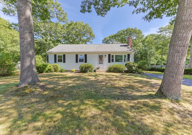 Photo 2 of Single family home for sale at 124 Starlight Dr, Marstons Mills, MA 02648 | MLS# 73579882 | Listing updated on 2026-10-27