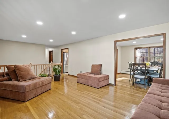 Photo 4 of Single family home for sale at 38 Fort Sumter Dr, Holden, MA 01520 | MLS# 73574405 | Listing updated on 2026-10-04