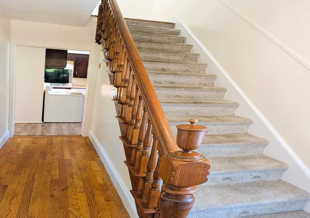 Photo 2 of Single family home for sale at 27 South St, South Hadley, MA 01075 | MLS# 73574189 | Listing updated on 2026-10-04