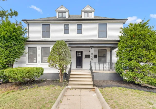 Photo 18 of Condo for sale at 194 Washington Ave #4, Winthrop, MA 02152 | MLS# 73575716 | Listing updated on 2026-09-28