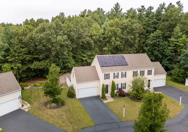 Photo 3 of Single family home for sale at 391 Franklin St #2, Hanson, MA 02341 | MLS# 73575774 | Listing updated on 2026-09-28