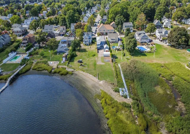 Photo 4 of Sale Pending at 2714 Riverside Ave, Somerset, MA 02726 | MLS# 73573014 | Listing updated on 2026-09-30