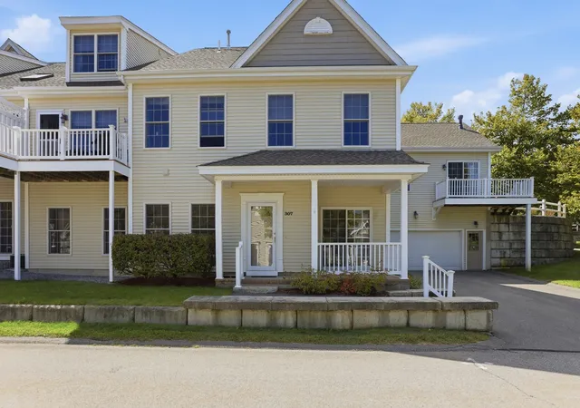 Photo 2 of Sale Pending at 307 Autumn Ridge Dr #307, Ayer, MA 01432 | MLS# 73575348 | Listing updated on 2026-09-23