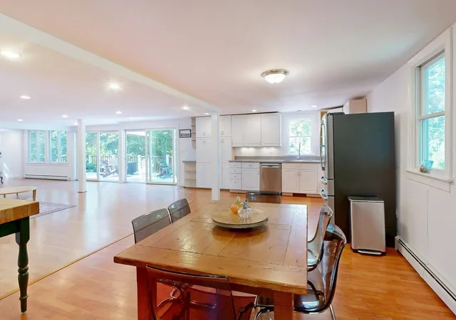 Photo 3 of Sale Pending at 401 Barlows Landing Rd, Pocasset, MA 02559 | MLS# 73578709 | Listing updated on 2026-10-11