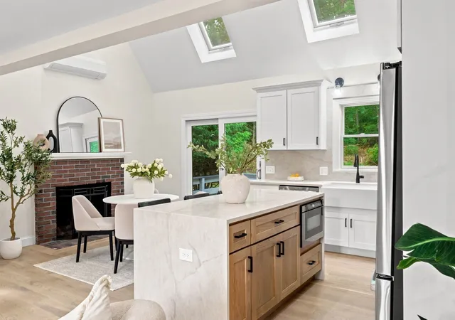 Photo 3 of Single family home for sale at 21 Old Barn Rd, Plymouth, MA 02360 | MLS# 73575460 | Listing updated on 2026-09-14