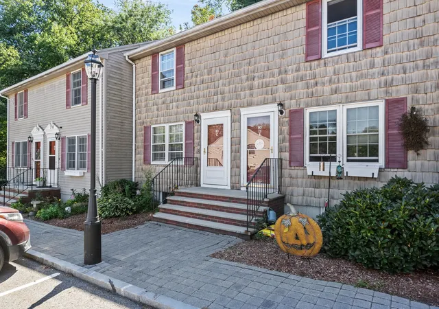 Photo 3 of Condo for sale at 10 Oliver #C, Haverhill, MA 01832 | MLS# 73578843 | Listing updated on 2026-10-25