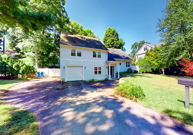 Photo 1 of Single family home for sale at 9 Fells Cir, Wellesley, MA 02482 | MLS# 73573624 | Listing updated on 2026-09-18