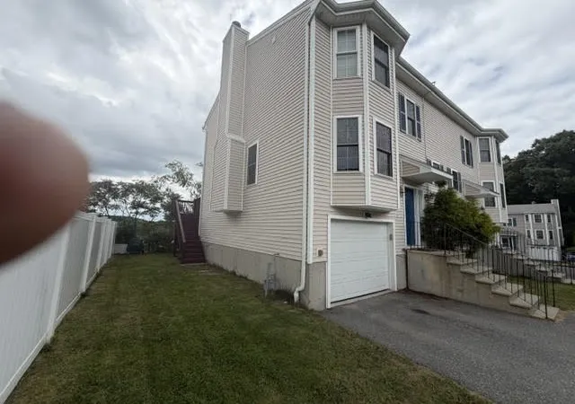 Photo 1 of Single family home for sale at 4 Pearlbush Path, Worcester, MA 01607 | MLS# 73573655 | Listing updated on 2026-09-18