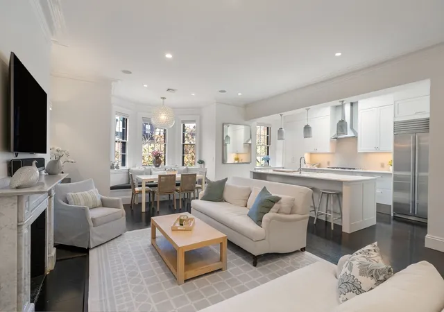 Photo 1 of Sale Pending at 176 Marlborough St #3, Boston, MA 02116 | MLS# 73581165 | Listing updated on 2026-10-07