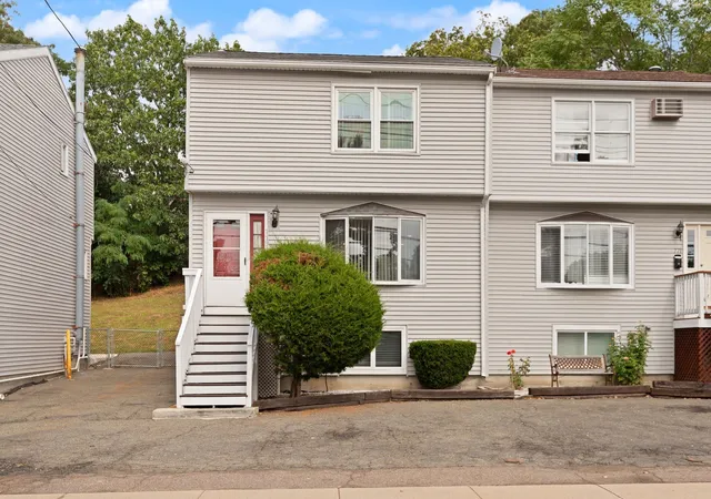 Photo 1 of Condo for sale at 773 Boston St #773, Lynn, MA 01905 | MLS# 73572864 | Listing updated on 2026-09-17