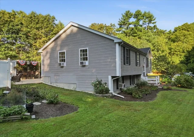 Photo 2 of Single family home for sale at 15 Old Ctr St, Middleboro, MA 02346 | MLS# 73573809 | Listing updated on 2026-09-13