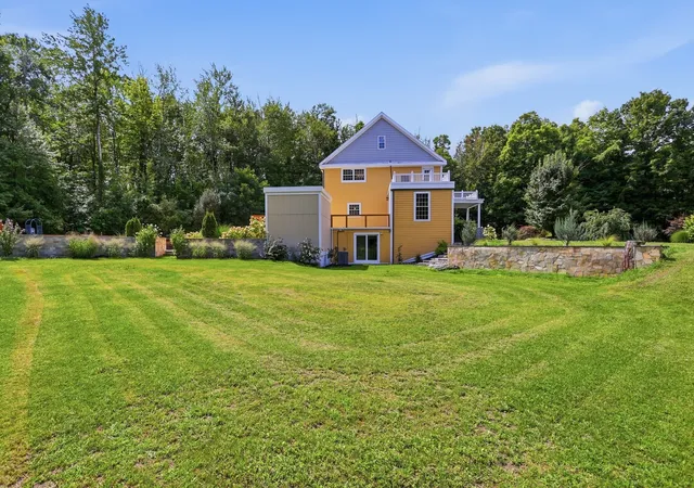 Photo 4 of Single family home for sale at 6 James Patten Dr, Sterling, MA 01564 | MLS# 73575092 | Listing updated on 2026-09-21