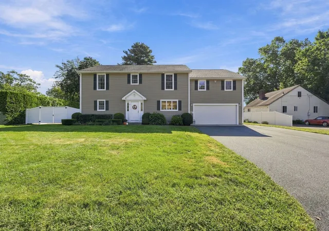 Photo 1 of Single family home for sale at 63 Autumn St, Agawam, MA 01001 | MLS# 73583221 | Listing updated on 2026-10-27