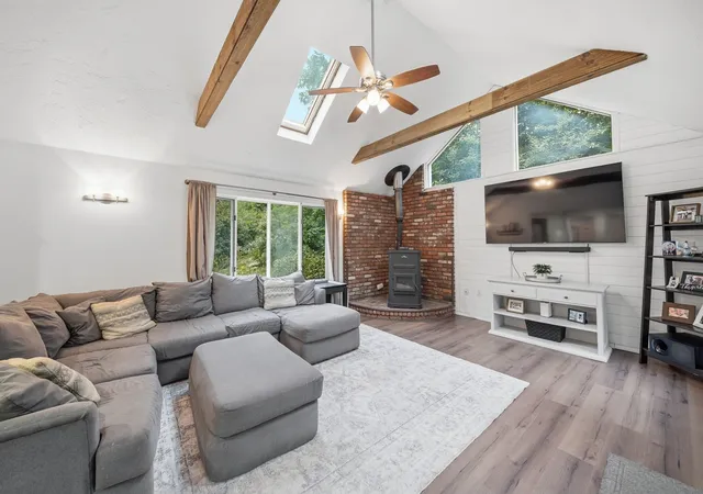 Photo 2 of Single family home for sale at 9 Westgate Rd, North Billerica, MA 01862 | MLS# 73570796 | Listing updated on 2026-09-05
