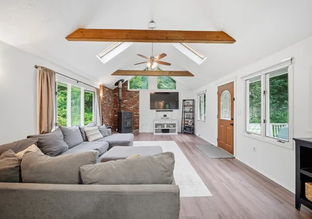 Photo 3 of Single family home for sale at 9 Westgate Rd, North Billerica, MA 01862 | MLS# 73570796 | Listing updated on 2026-09-05
