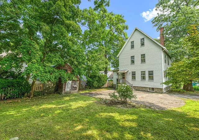 Photo 3 of Sale Pending at 239 Park Ave, Arlington, MA 02476 | MLS# 73575194 | Listing updated on 2026-10-01