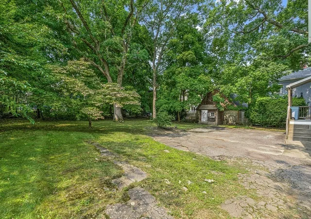 Photo 4 of Sale Pending at 239 Park Ave, Arlington, MA 02476 | MLS# 73575194 | Listing updated on 2026-10-01
