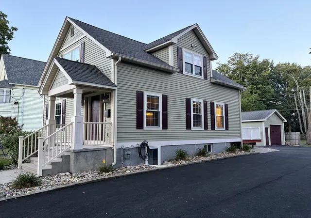 Photo 1 of Single family home for sale at 7 Gold St, Westfield, MA 01085 | MLS# 73577667 | Listing updated on 2026-09-20