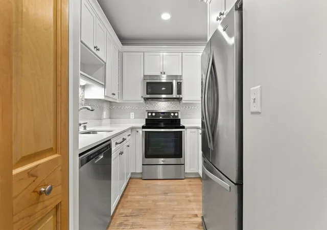 Listing Photo 5 - Condo for sale in building located at 170 Gore St, Cambridge, MA 02141 - Unit #117
