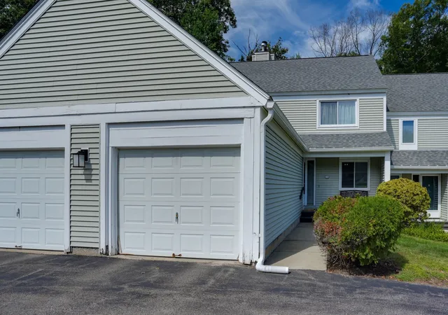 Photo 1 of Condo for sale at 71 Stone Ridge Rd #71, Franklin, MA 02038 | MLS# 73570950 | Listing updated on 2026-09-19