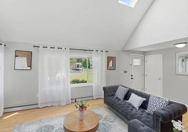 Photo 4 of Single family home for sale at 7 Oxyoke Dr, Methuen, MA 01844 | MLS# 73573256 | Listing updated on 2026-09-12