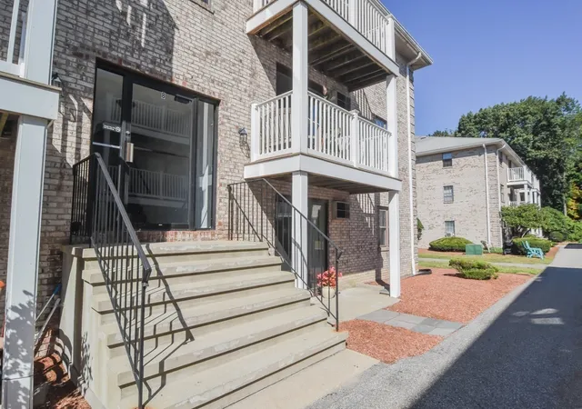 Photo 4 of Condo for sale at 8 Kenmar Dr #55, Billerica, MA 01821 | MLS# 73571047 | Listing updated on 2026-09-12