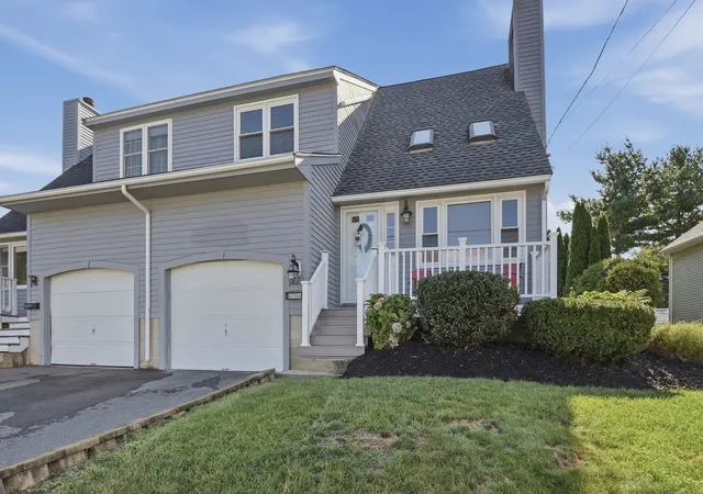 Photo 1 of Sale Pending at 679 A Burncoat St, Worcester, MA 01606 | MLS# 73570992 | Listing updated on 2026-09-23