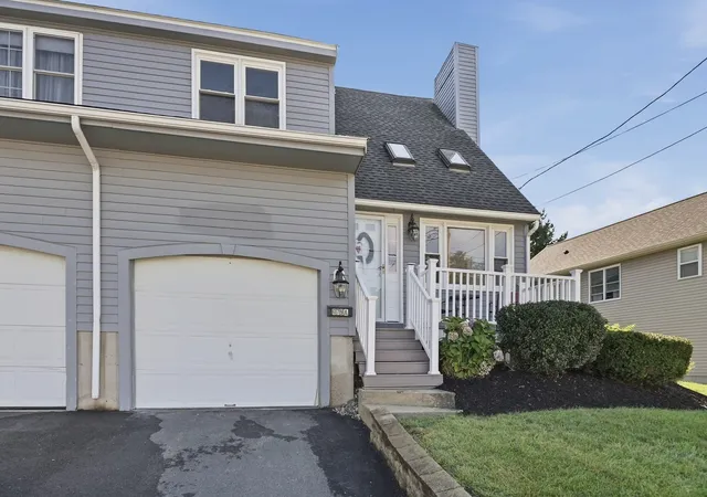 Photo 2 of Sale Pending at 679 A Burncoat St, Worcester, MA 01606 | MLS# 73570992 | Listing updated on 2026-09-23