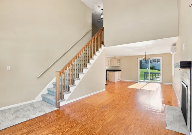 Photo 4 of Sale Pending at 679-a Burncoat St, Worcester, MA 01606 | MLS# 73570992 | Listing updated on 2026-09-23