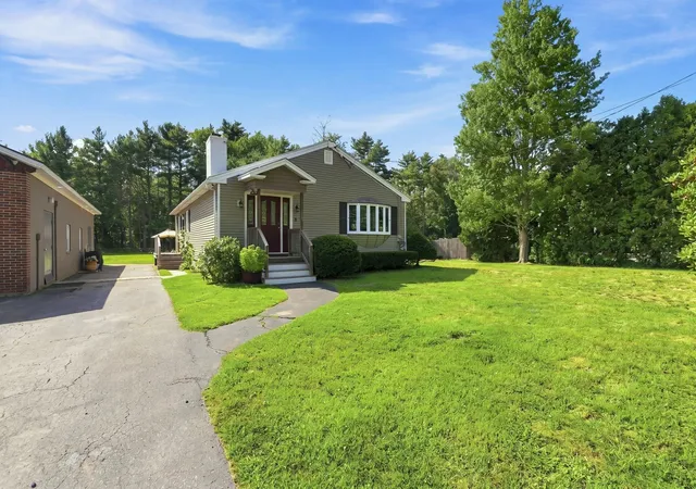 Photo 2 of Single family home for sale at 125 Baldwinville State Rd, Winchendon, MA 01475 | MLS# 73574438 | Listing updated on 2026-09-15