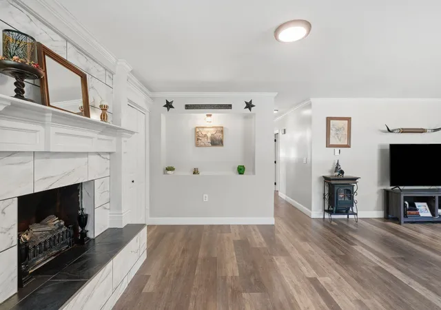 Photo 3 of Single family home for sale at 125 Baldwinville State Rd, Winchendon, MA 01475 | MLS# 73574438 | Listing updated on 2026-09-15