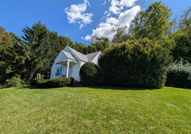 Photo 3 of Single family home for sale at 642 Greenfield Rd, Deerfield, MA 01342 | MLS# 73583494 | Listing updated on 2026-10-23