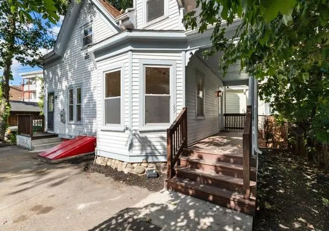 Photo 2 of Single family home for sale at 69 Franklin St, Lynn, MA 01902 | MLS# 73575985 | Listing updated on 2026-09-15