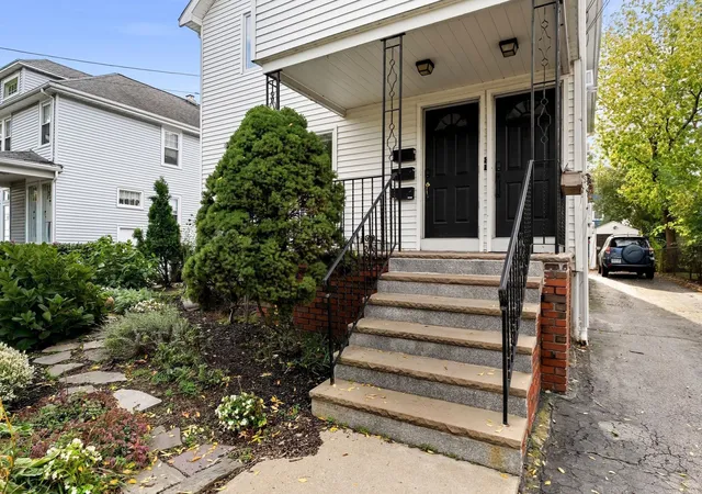 Listing Photo 3 - Condo for sale in building located at 16-18 Alfred Rd, Arlington, MA 02474