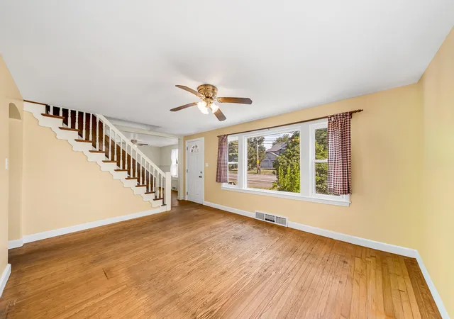 Photo 3 of Single family home for sale at 394 Sutton St, North Andover, MA 01845 | MLS# 73575538 | Listing updated on 2026-09-14
