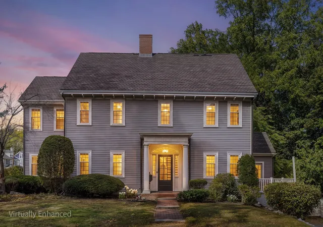 Photo 1 of Sale Pending at 133 R Pleasant St, Woburn, MA 01801 | MLS# 73587586 | Listing updated on 2026-10-16