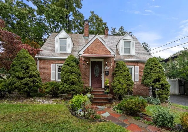 Photo 1 of Single family home for sale at 43 Winsor St, Ludlow, MA 01056 | MLS# 73582490 | Listing updated on 2026-10-23
