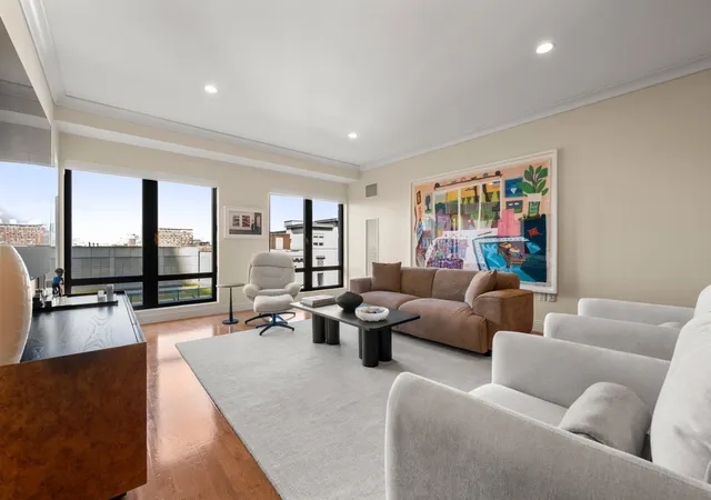 Listing Photo 1 - Condo for sale in building located at 778 Boylston St, Boston, MA 02116 - Unit #7b