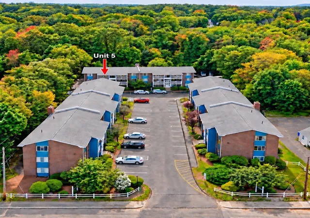 Photo 2 of Condo for sale at 10 Woodcrest Ct #5, South Weymouth, MA 02190 | MLS# 73586700 | Listing updated on 2026-10-14
