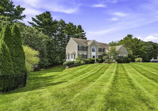 Photo 2 of Single family home for sale at 3 Washington Ln, Hopkinton, MA 01748 | MLS# 73574859 | Listing updated on 2026-09-14