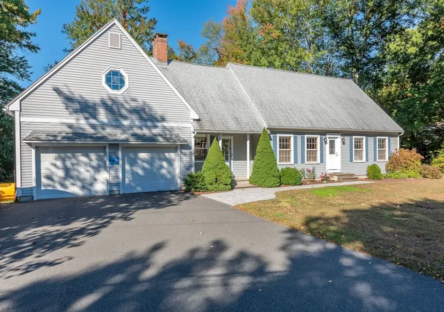Photo 1 of Single family home for sale at 61 Plain Rd, Hatfield, MA 01038 | MLS# 73587210 | Listing updated on 2026-10-10