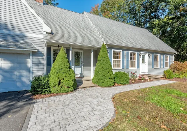 Photo 2 of Single family home for sale at 61 Plain Rd, Hatfield, MA 01038 | MLS# 73587210 | Listing updated on 2026-10-10