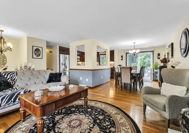 Photo 3 of Single family home for sale at 42 Melbourne Rd, Worcester, MA 01607 | MLS# 73584751 | Listing updated on 2026-10-09