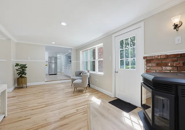 Photo 3 of Sale Pending at 395 Oak St, Franklin, MA 02038 | MLS# 73575667 | Listing updated on 2026-09-24