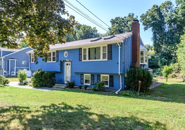 Photo 1 of Single family home for sale at 11 Mark St, Natick, MA 01760 | MLS# 73574706 | Listing updated on 2026-09-13