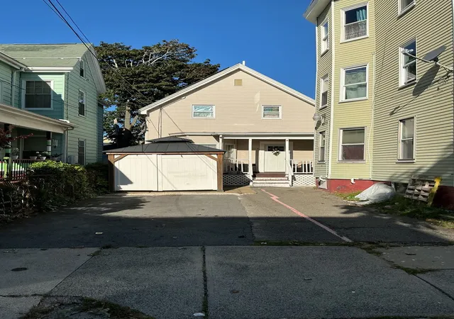 Single family home for sale at 20 Moulton, Lynn, MA 01905 | MLS# 73585190