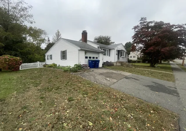 Photo 2 of Single family home for sale at 37 Baker Ave, Braintree, MA 02184 | MLS# 73587529 | Listing updated on 2026-10-11